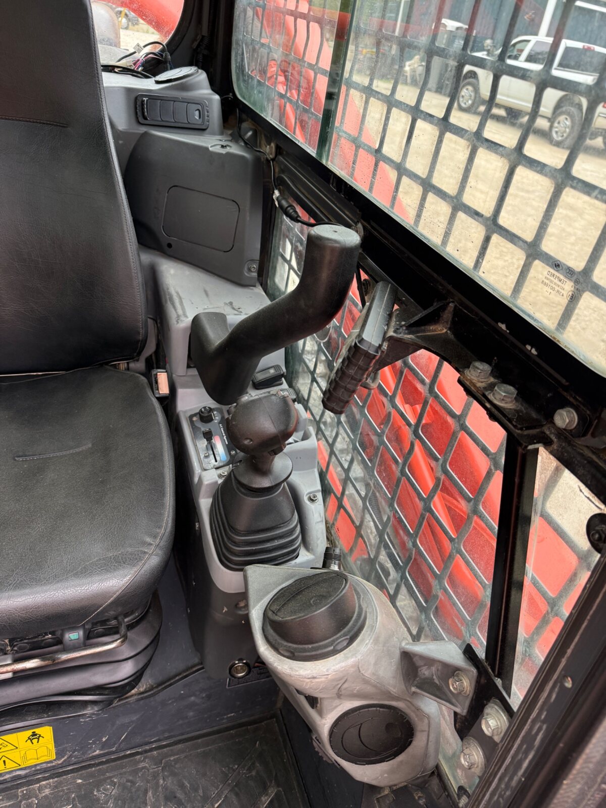 Kubota SVL97-2 right-hand operator controls